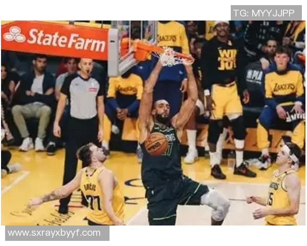 雷霆对阵森林狼保罗的精彩表现引发球迷热议与期待